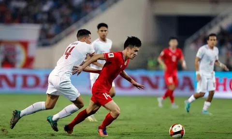 Trung vệ ĐT Indonesia đi vào lịch sử