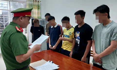 6 cầu thủ Việt Nam bị bắt tạm giam vì bán độ