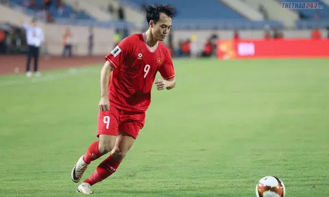 Văn Toàn vắng mặt, HLV Kim Sang Sik đổi chiến thuật ĐT Việt Nam?