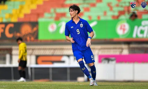 Thái Lan mang 2 cầu thủ gốc ngoại đá giải AFF