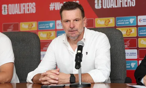 HLV bất ngờ chia tay đội tuyển ngay sau VL World Cup