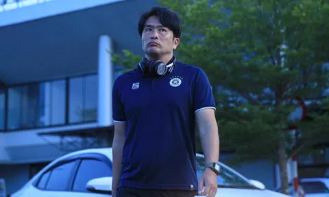 HLV Nhật Bản chê mặt sân tại Việt Nam cản trở sự phát triển nền bóng đá