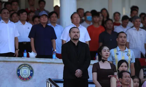 HLV Popov cùng CLB Thanh Hoá chiêu mộ cầu thủ Việt kiều?