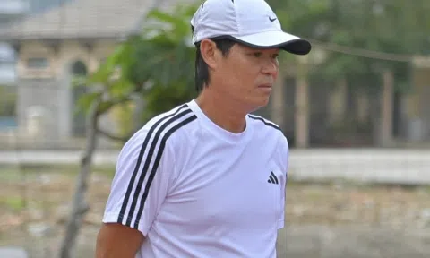 Đình chỉ công tác một HLV vì 'ăn chặn' tiền cầu thủ trẻ