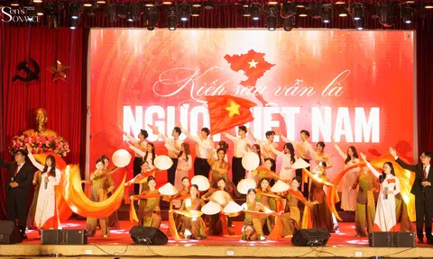 Chiêm ngưỡng sắc màu tài năng của sinh viên trường Báo tại đêm nhạc hội FPS 2025