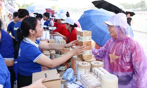 Vinamilk đồng hành cùng hơn 2.000 người cao tuổi chủ động sống khỏe