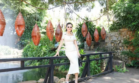 Á hậu Hà Linh đa dạng phong cách thời trang trong bộ ảnh mới