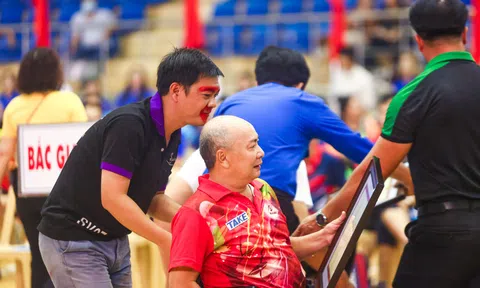 Anh chàng tình nguyện viên hơn 20 năm đồng hành cùng thể thao người khuyết tật