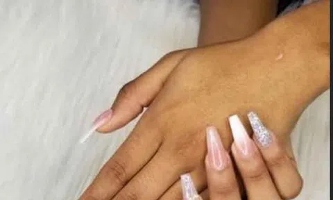 Cần thợ nails gấp ứng tuyển đi làm ngay