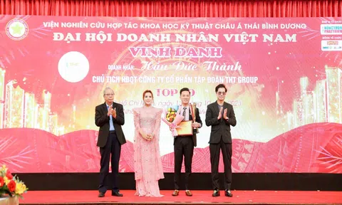 Doanh nhân Hầu Đức Thành lọt top doanh nghiệp - thương hiệu xuất sắc tại Đại hội Doanh nhân Việt Nam 2023