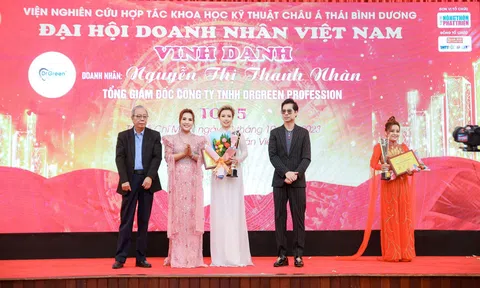 Doanh nhân Nguyễn Thị Thanh Nhàn được vinh danh tại Đại hội doanh nhân 2023