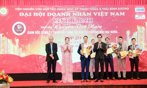 Công ty Đại Hưng nhận vinh danh top 20 doanh nghiệp xuất sắc tại Đại hội Doanh nhân Việt Nam 2023