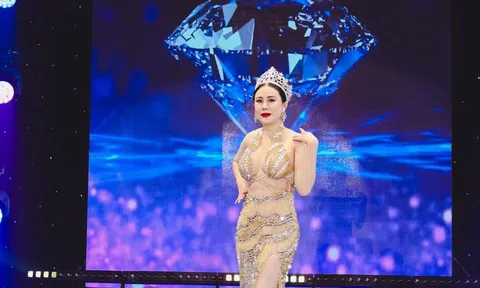 Nhan sắc quyến rũ của Hoa hậu thiện nguyện Lý Kim Ngân trên ghế giám khảo Hoa hậu Thương hiệu Việt Nam 2023 