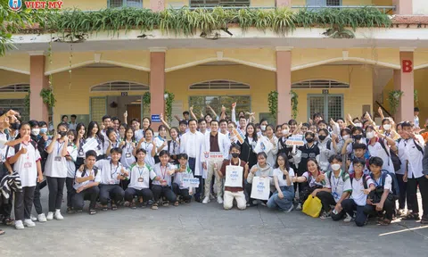 HƠN 1000 HỌC SINH THAM GIA NHA KHOA HỌC ĐƯỜNG TỔ CHỨC TẠI TRƯỜNG THPT KIÊN LƯƠNG