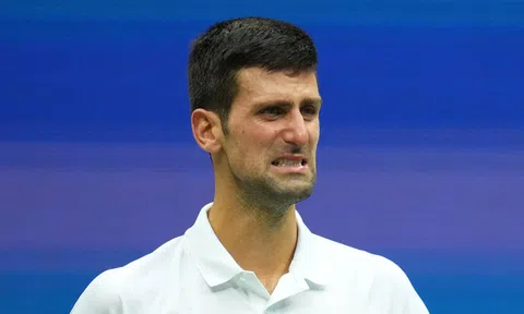 Hành động cực xấu xí, Djokovic 'muối mặt' khẳng định một điều