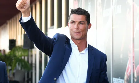 Khẳng định vị thế, Ronaldo được đích thân đối thủ phong GOAT