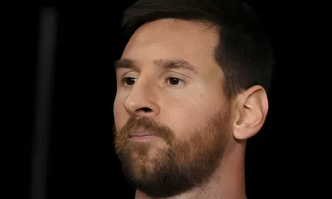 Cầu thủ châu Á bất ngờ từ chối đá với Messi