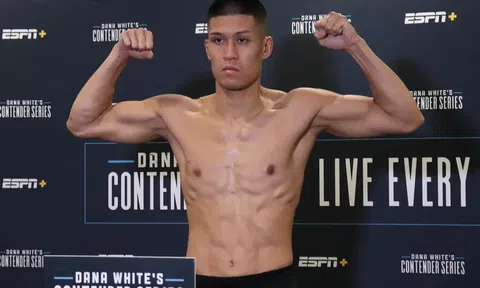 Võ sĩ Việt sẽ ra mắt sàn đấu UFC vào tháng 3