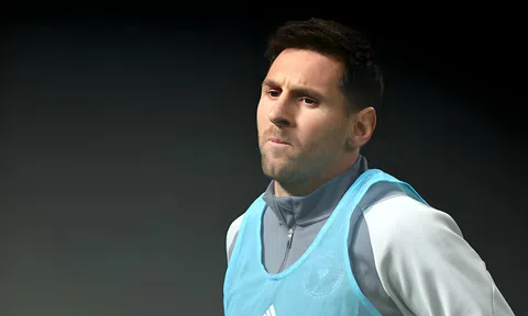 Messi khiến tất cả phát cuồng tại Hong Kong