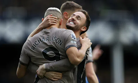 Bùng nổ phút cuối, Tottenham chia điểm đáng tiếc trước Everton
