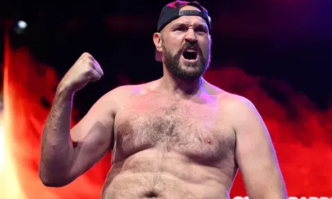 Tyson Fury sẽ mất 10 triệu Bảng Anh nếu một lần nữa rút lui khỏi cuộc đối đầu với Oleksandr Usyk