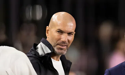 Tái xuất hoàn hảo, Zidane sẽ dẫn dắt CLB hùng mạnh bậc nhất châu Âu?