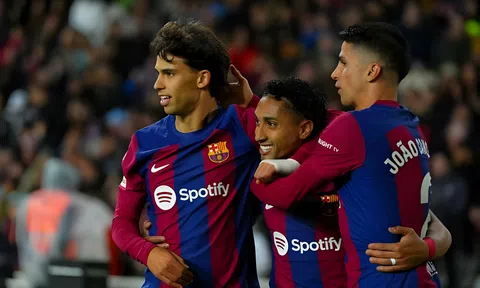 Barca áp sát ngôi đầu bảng của Real Madrid