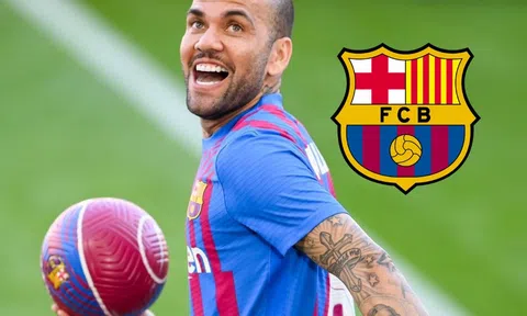 Vừa mới ra trại, Dani Alves chốt tái xuất bóng đá đầy bất ngờ