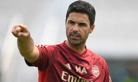 Chia tay C1, Arsenal bán 4 ngôi sao gây thất vọng
