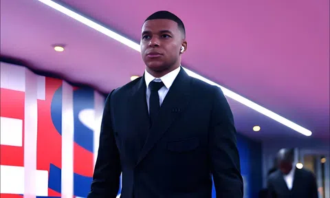CHÍNH THỨC: Kylian Mbappe tuyên bố rời PSG