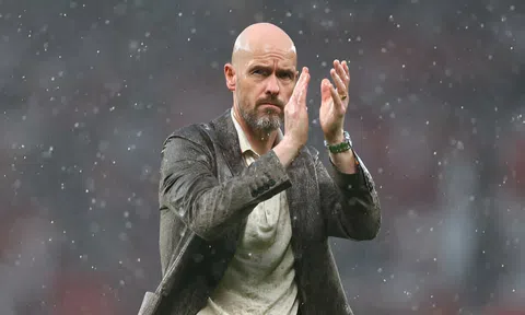 HLV Erik ten Hag: 'Thật thảm hại'