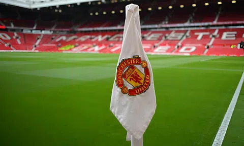 Cầu thủ MU đau lòng khi chia tay câu lạc bộ