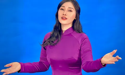 NSƯT Hương Giang ra mắt MV Tiếng hát mẹ