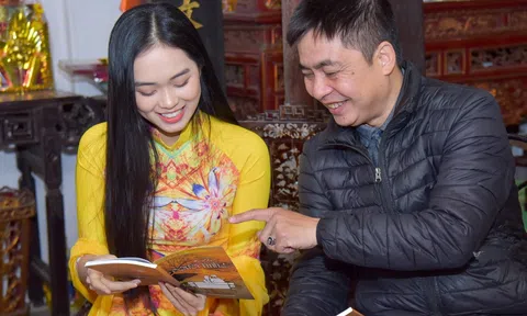 Người đẹp Nguyễn Phương Anh kêu gọi ủng hộ tập thơ "Người tình" của thi sĩ Vũ Đức Nguyên
