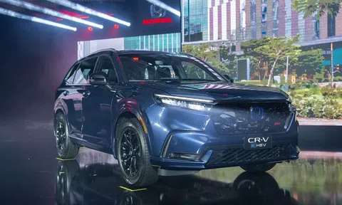 Giá 1,259 tỷ đồng, Honda CR-V e:HEV RS có gì nổi bật so với Mazda CX-5 và Hyundai Tucson?