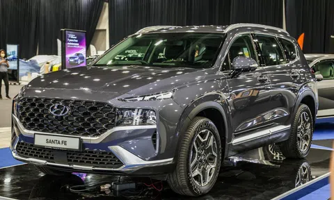 Hyundai Santa Fe 2024 chính thức ra mắt: 3 phiên bản, có động cơ hybrid, trang bị 'lấn át' Ford Everest