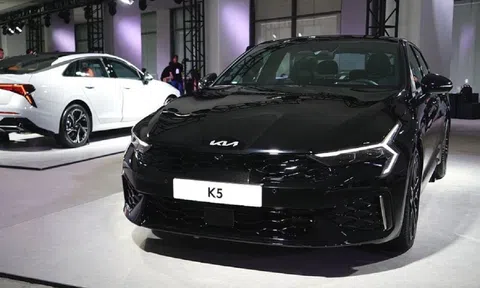 Cận cảnh ‘báo đen’ KIA K5 Black Fit 2024 vừa ra mắt: Thiết kế chất ngất, giá chỉ hơn 700 triệu đồng