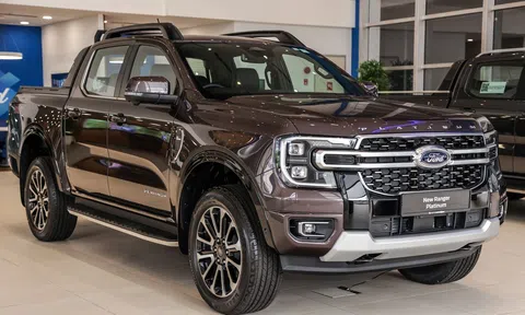 Chi tiết ‘trùm bán tải’ Ford Ranger Platinum 2024: Giá 922 triệu đồng, trang bị vượt tầm bản Wildtrak