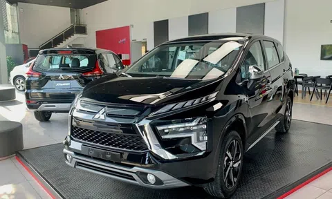 Mitsubishi Xpander giảm giá ‘kịch sàn’ tại đại lý, giá rẻ bất ngờ so với Toyota Veloz Cross và Honda BR-V