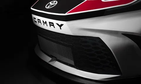 Toyota ra mắt Camry phiên bản xe đua có thiết kế cực ‘cháy’, mạnh như siêu xe, giá khoảng 1,4 tỷ đồng