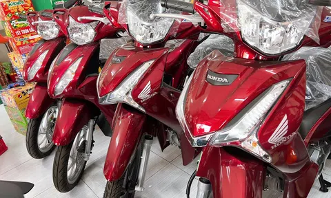 Tin xe máy hot 14/1: Tận mắt ‘vua xe số’ Honda Future 125 FI 2024 vừa về đại lý, thiết kế đẹp, giá hấp dẫn