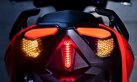 Quyết đấu Honda Air Blade, Yamaha ra mắt ‘tân binh’ xe tay ga đẹp như Vario, có phanh ABS, giá mềm