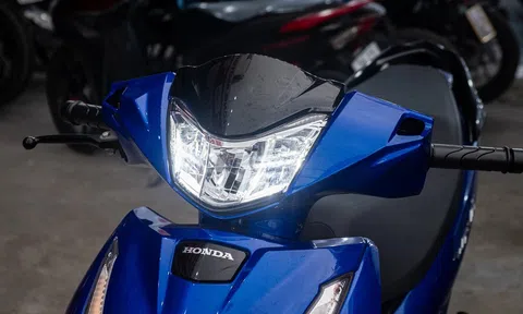 Tin xe hot cuối tuần: Honda đưa ‘ông hoàng xe số’ giá 35 triệu đồng về đại lý, xịn hơn Future và RSX