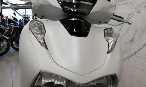 Honda ra mắt ‘vua xe ga’ SH 150 2024 màu mới đẹp mê ly: Có phanh ABS, màn LCD, giá chỉ 98 triệu đồng