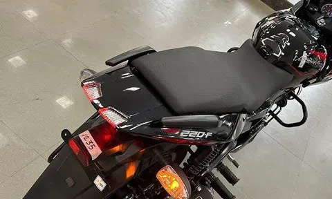 ‘Vua côn tay’ mới chính thức về đại lý giá rẻ 39,5 triệu đồng: ‘Hạ đo ván’ Honda Winner X và Exciter