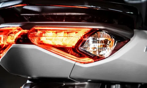 Đại chiến Honda Air Blade, Yamaha sắp ra mắt ‘vua xe ga’ 155cc đẹp hơn Vario, có phanh ABS, màn TFT