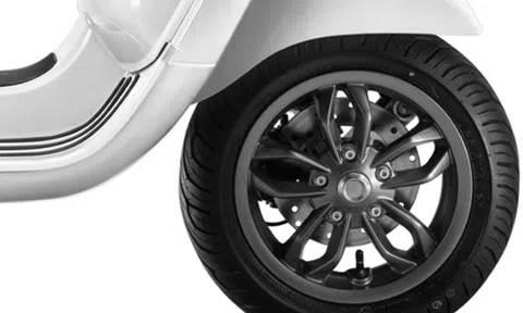 Đưa Honda SH vào thế khó, ‘tân binh’ xe tay ga Ý ra mắt giá 62 triệu đồng, thiết kế chất, có phanh ABS