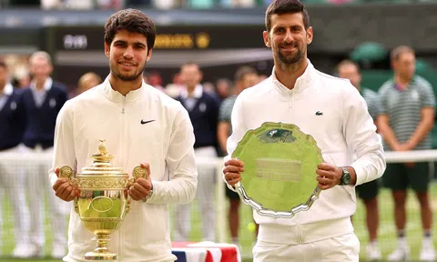 Carlos Alcaraz tuyên bố đanh thép khiến Djokovic nóng mặt