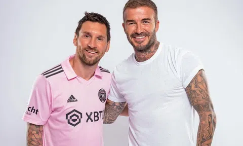 David Beckham chúc mừng Lionel Messi sau màn trình diễn siêu đẳng