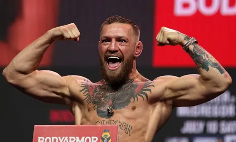 Siêu sao Conor McGregor tiếp tục 'nâng cấp' cơ thể để chiến đấu với Alexander Volaknovski